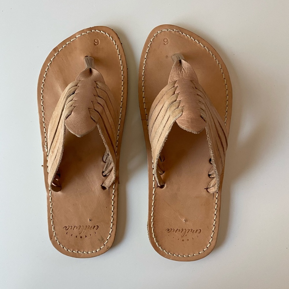 Huarache Thong Sandal - Picture 3 of 6